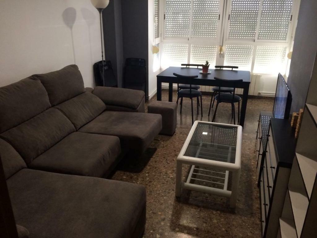 Amplio Y Comodo Apartamento Con Parking Leilighet Valencia Eksteriør bilde